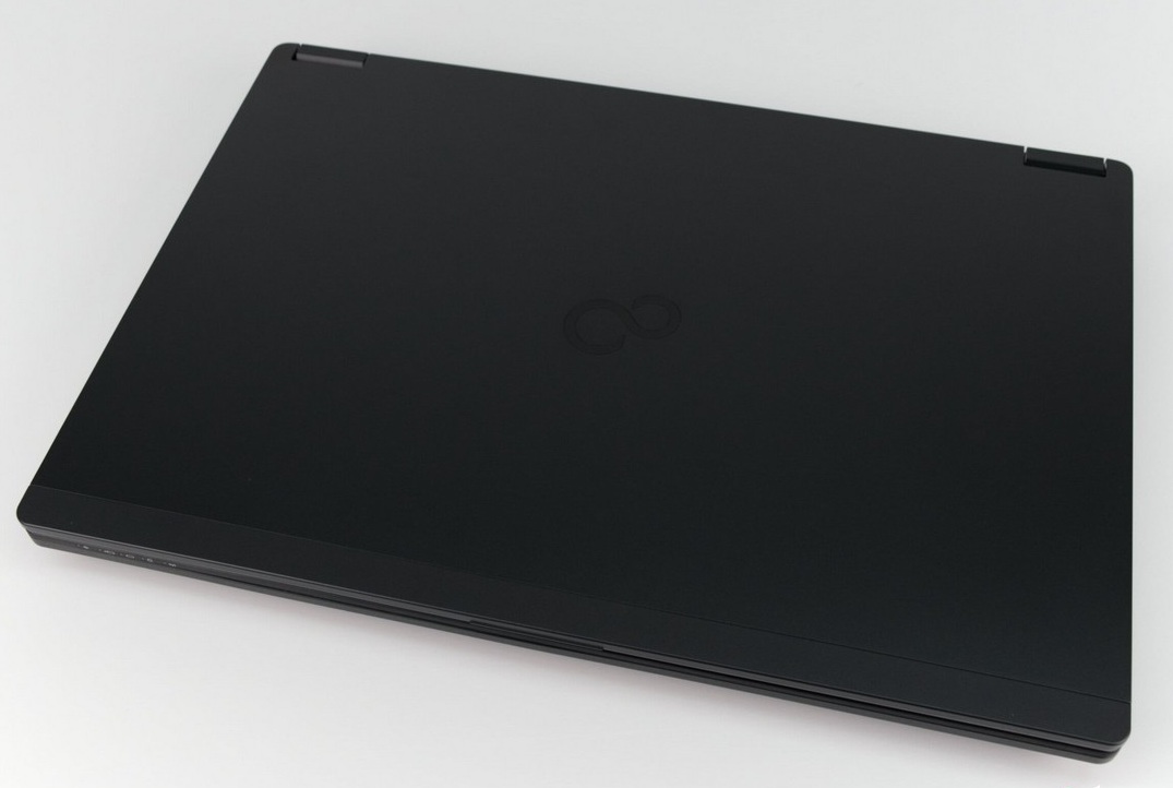 Repasovaný notebook Fujitsu-Siemens Celsius H980 – foto 4
